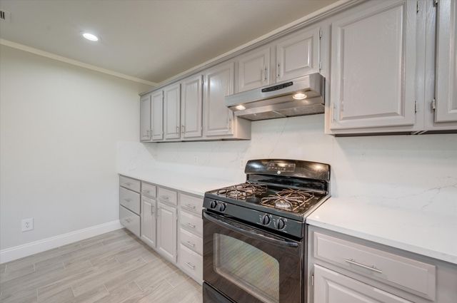 304 Oak Drive, Argyle, TX 76226