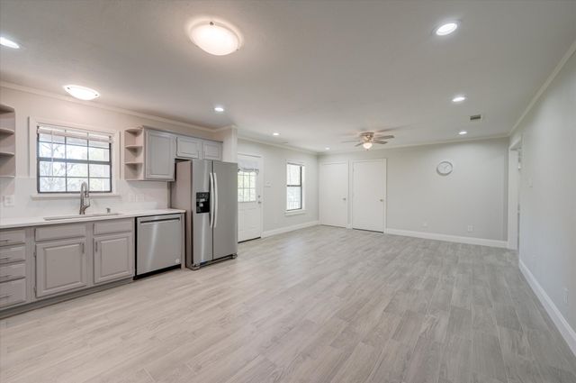 304 Oak Drive, Argyle, TX 76226