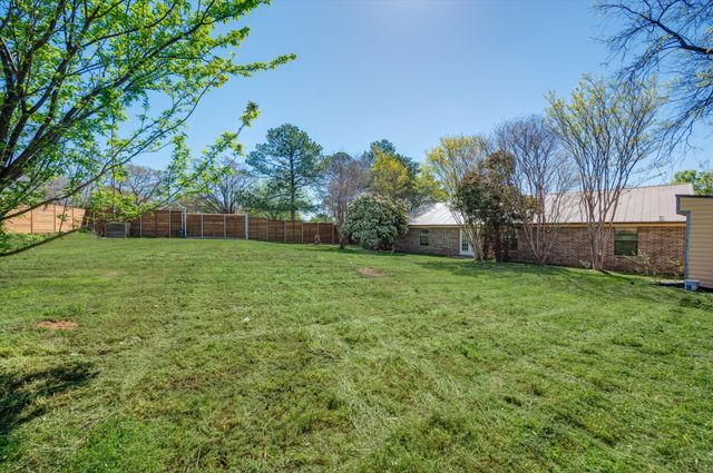 304 Oak Drive, Argyle, TX 76226
