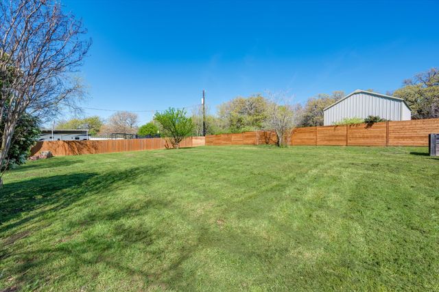 304 Oak Drive, Argyle, TX 76226