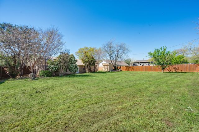 304 Oak Drive, Argyle, TX 76226
