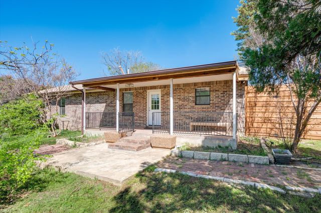 304 Oak Drive, Argyle, TX 76226