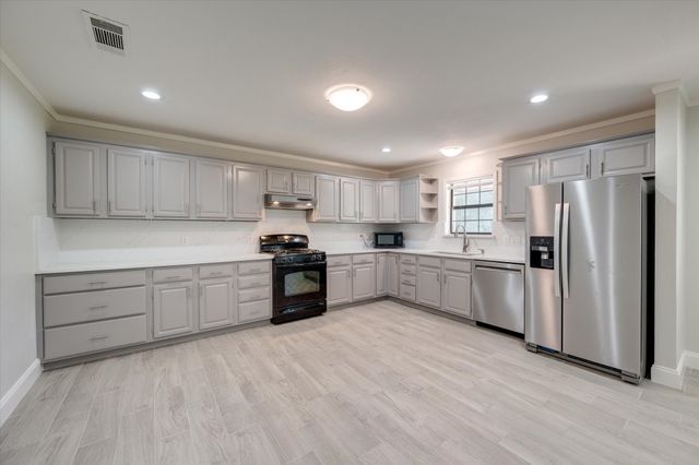 304 Oak Drive, Argyle, TX 76226