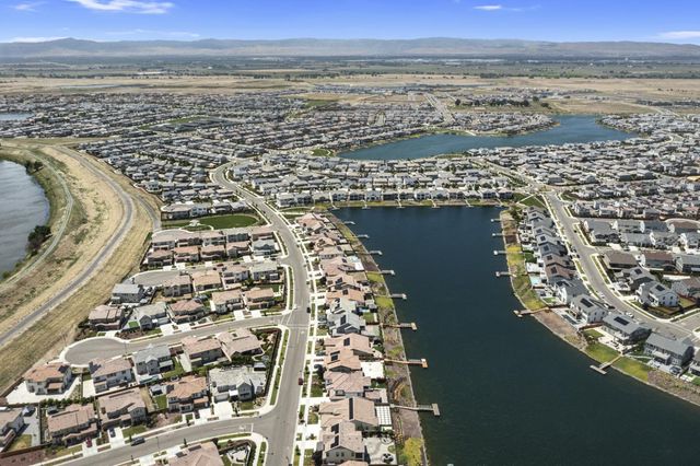 16071 Riverton Avenue, Lathrop, CA 95330
