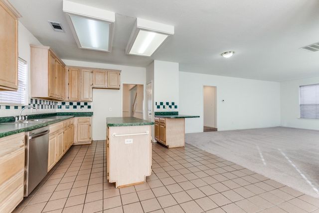 11906 Oak Highlands Drive, Dallas, TX 75243