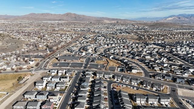 7129 N MOUNTAIN FIELD DR, Eagle Mountain, UT 84005