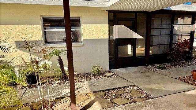 3364 RAMBLEWOOD WAY 12, Sarasota, FL 34237