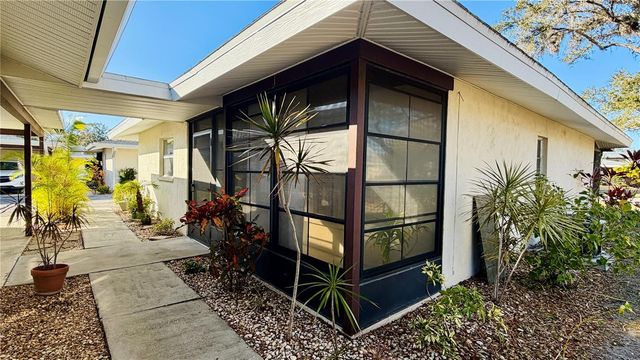 3364 RAMBLEWOOD WAY 12, Sarasota, FL 34237