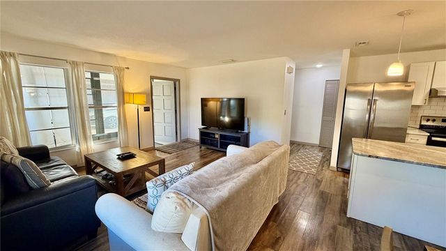 3364 RAMBLEWOOD WAY 12, Sarasota, FL 34237