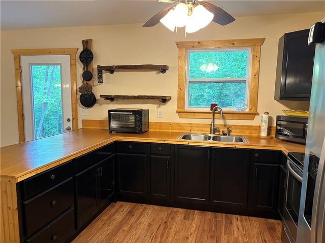 312 Aurum Hill Drive, Cleveland, GA 30528