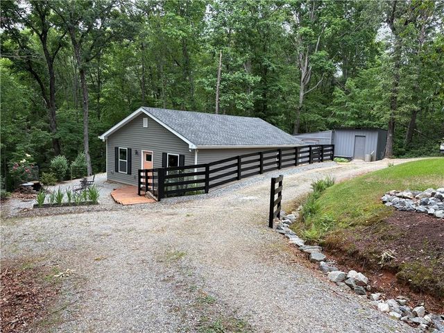 312 Aurum Hill Drive, Cleveland, GA 30528