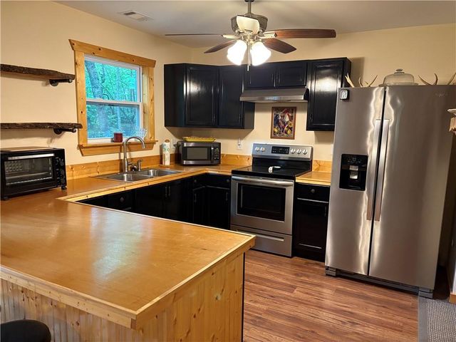 312 Aurum Hill Drive, Cleveland, GA 30528