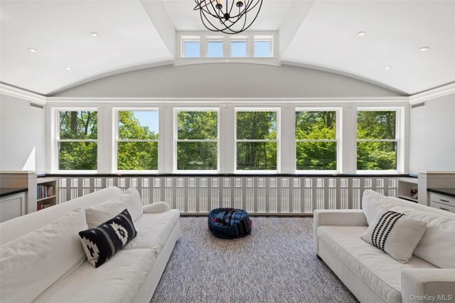 401 Pea Pond Road, Katonah, NY 10536