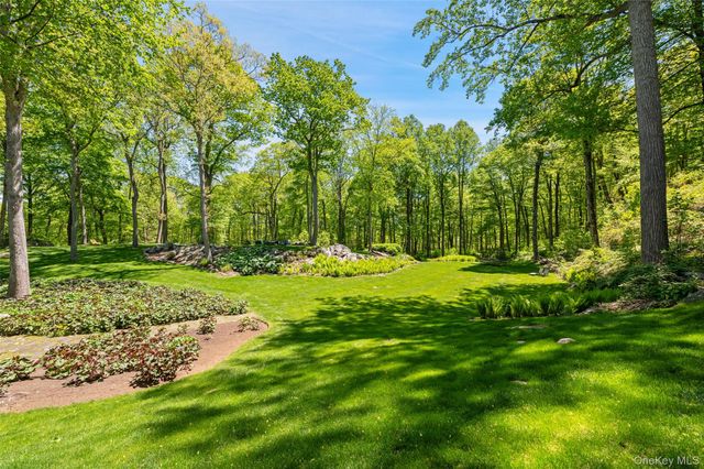 401 Pea Pond Road, Katonah, NY 10536