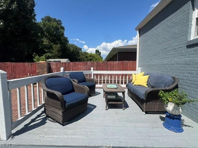 48 Cornwall TER, Hampton, VA 23666
