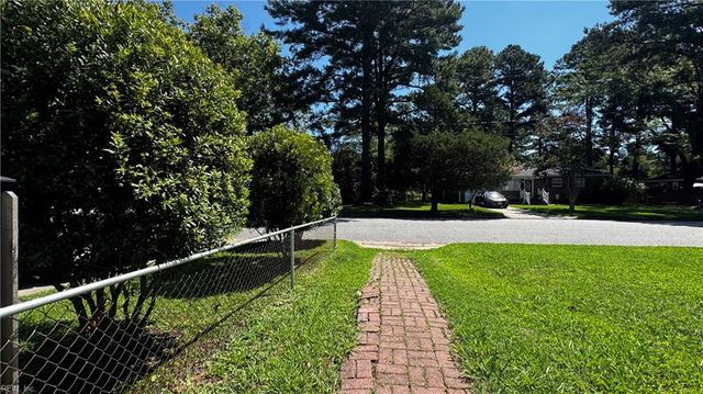 48 Cornwall TER, Hampton, VA 23666