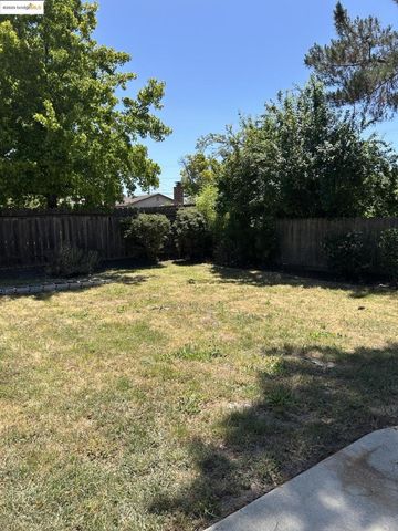 2358 Wright Ave, Pinole, CA 94564