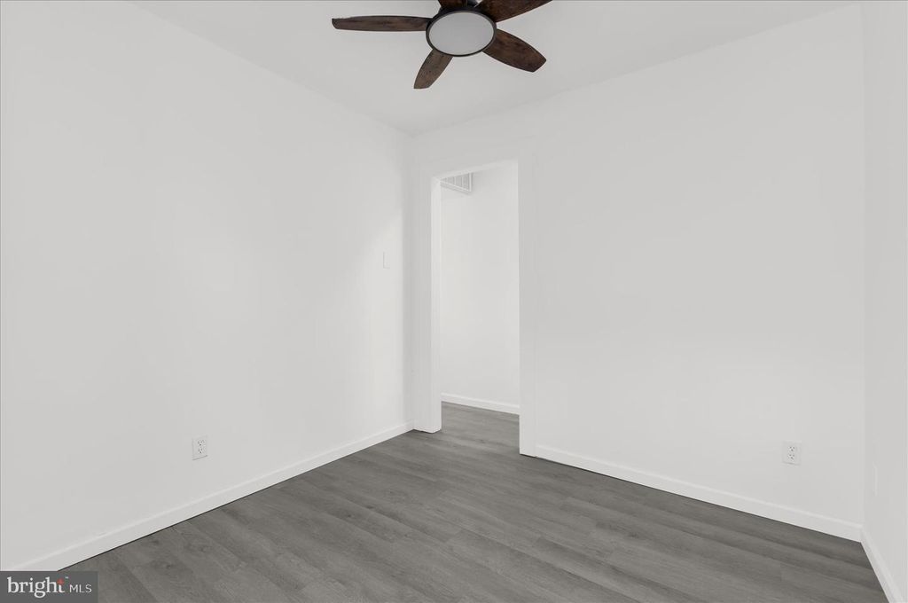 Image 16 of property listing at 3805 7TH ST, North Beach, MD 20714