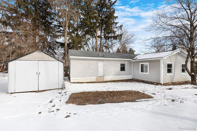 2620 Greg Avenue, Brighton Township, MI 48114