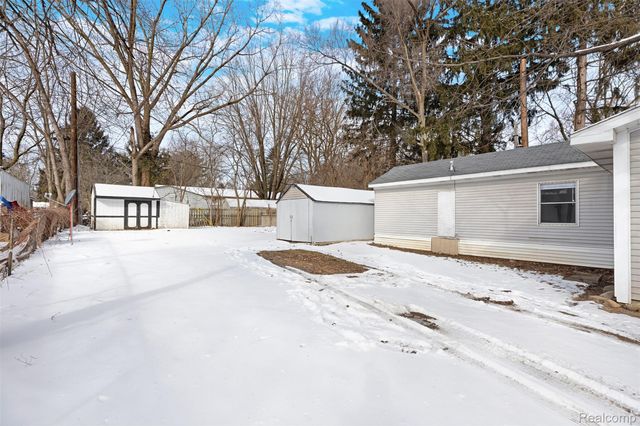2620 Greg Avenue, Brighton Township, MI 48114