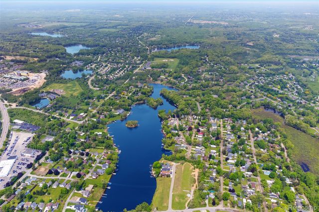 2620 Greg Avenue, Brighton Township, MI 48114