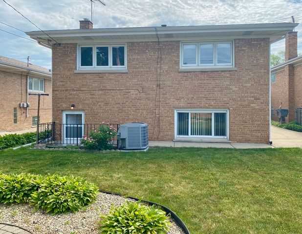 4520 N Thatcher Avenue, Norridge, IL 60706