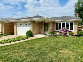 4520 N Thatcher Avenue, Norridge, IL 60706