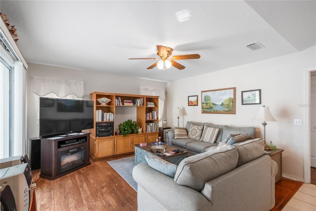 Image 13 of property listing at 67 LAKE DIAMOND BLVD., Ocala, FL 34472