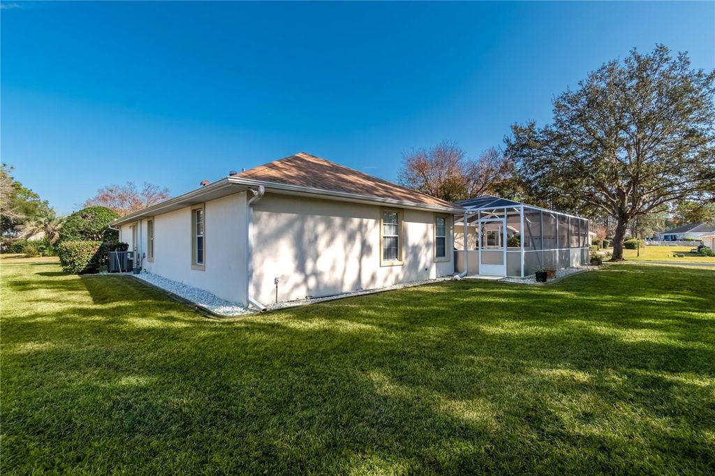 Image 28 of property listing at 67 LAKE DIAMOND BLVD., Ocala, FL 34472