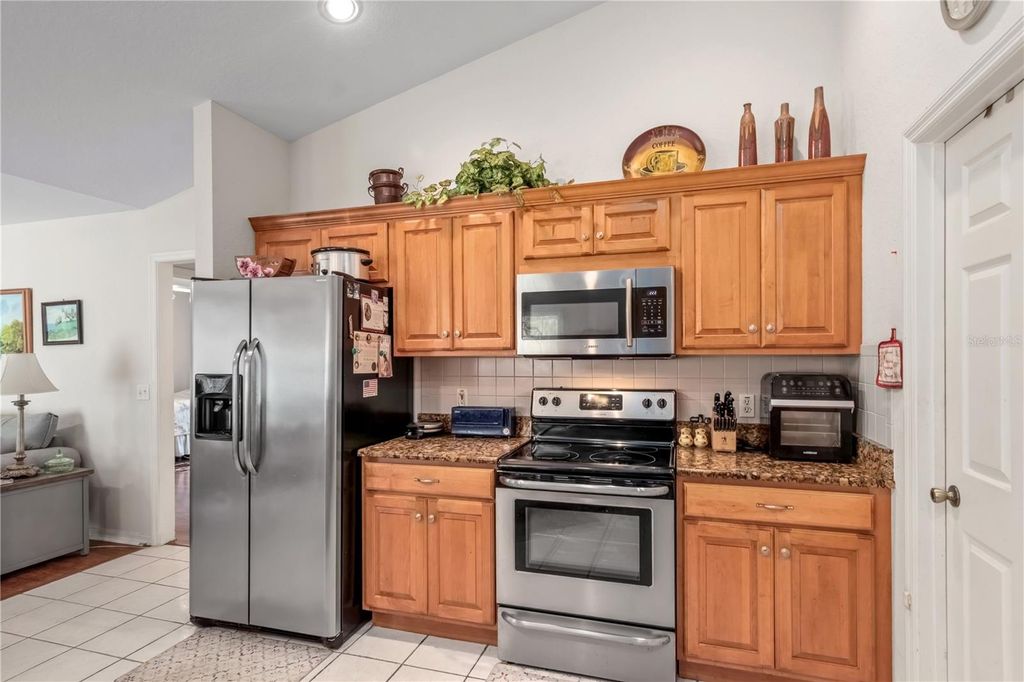 Image 9 of property listing at 67 LAKE DIAMOND BLVD., Ocala, FL 34472