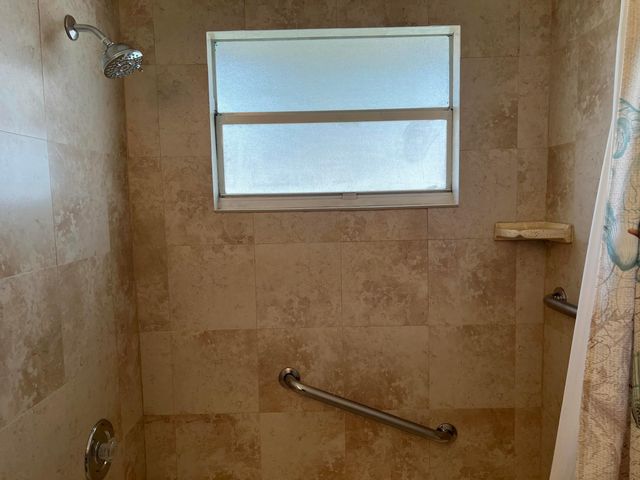 84 Saxony B, Delray Beach, FL 33446
