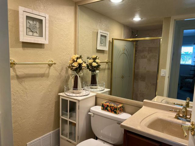 84 Saxony B, Delray Beach, FL 33446