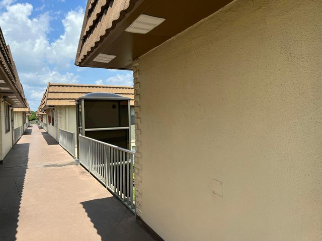 84 Saxony B, Delray Beach, FL 33446