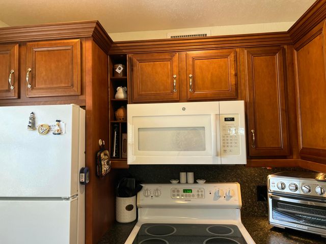 84 Saxony B, Delray Beach, FL 33446