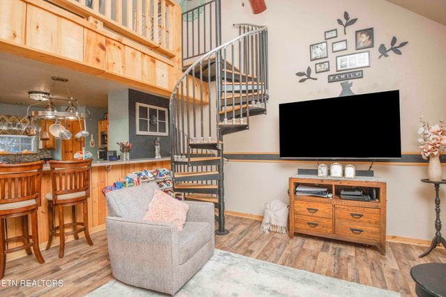 5108 Gray Rd, Knoxville, TN 37938