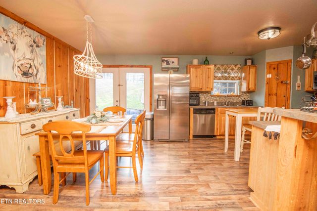 5108 Gray Rd, Knoxville, TN 37938