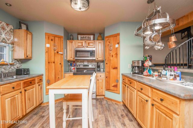 5108 Gray Rd, Knoxville, TN 37938