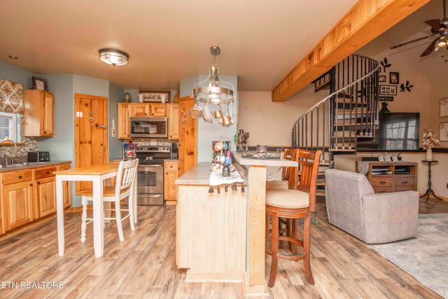 5108 Gray Rd, Knoxville, TN 37938