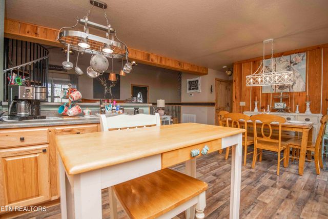 5108 Gray Rd, Knoxville, TN 37938