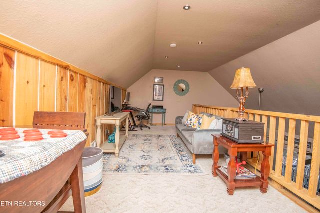 5108 Gray Rd, Knoxville, TN 37938