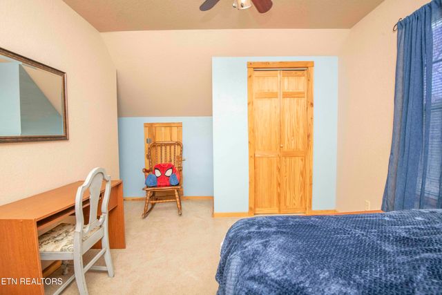 5108 Gray Rd, Knoxville, TN 37938