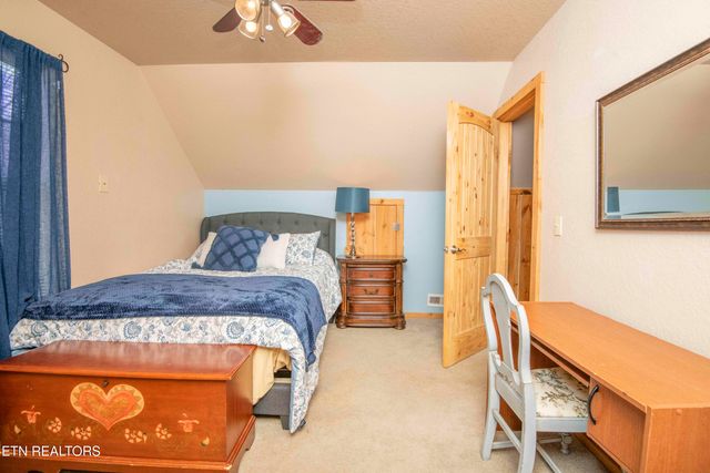 5108 Gray Rd, Knoxville, TN 37938