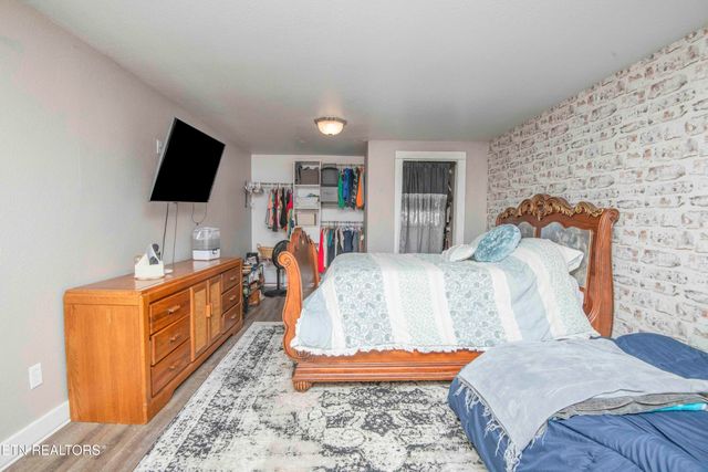 5108 Gray Rd, Knoxville, TN 37938