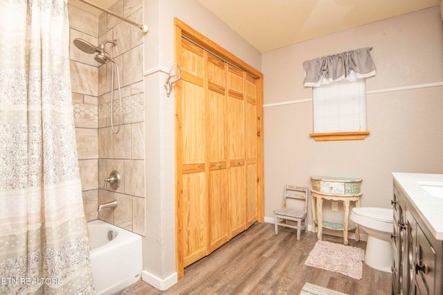 5108 Gray Rd, Knoxville, TN 37938