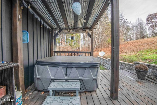 5108 Gray Rd, Knoxville, TN 37938