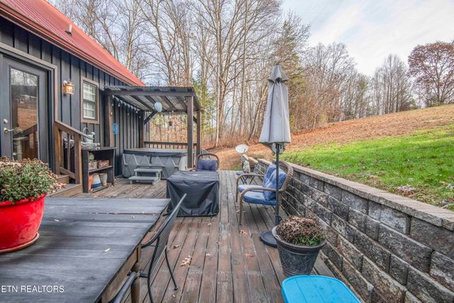 5108 Gray Rd, Knoxville, TN 37938