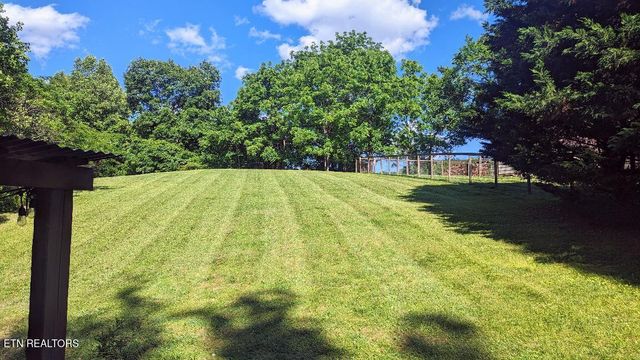 5108 Gray Rd, Knoxville, TN 37938