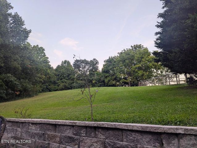 5108 Gray Rd, Knoxville, TN 37938