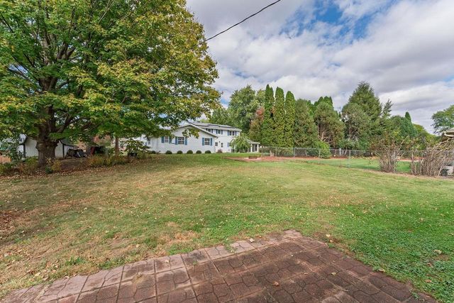 421 Roblee Road, Baraboo, WI 53913