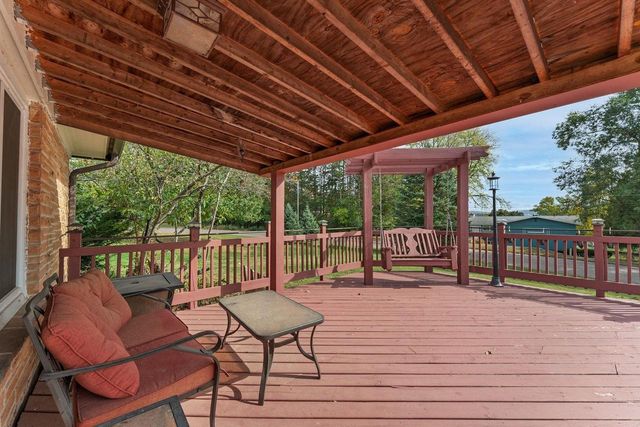 421 Roblee Road, Baraboo, WI 53913
